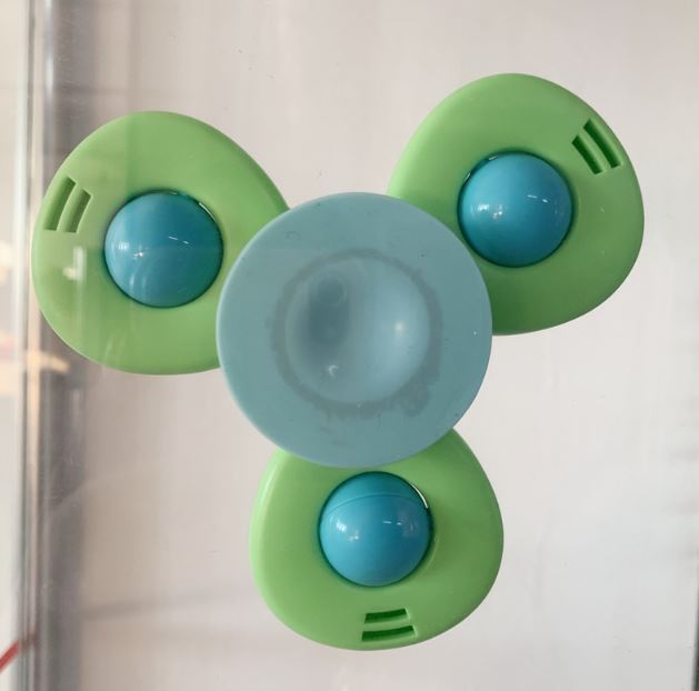 Baby Spielzeug - Spinner mit Saugnapf und Rasseln