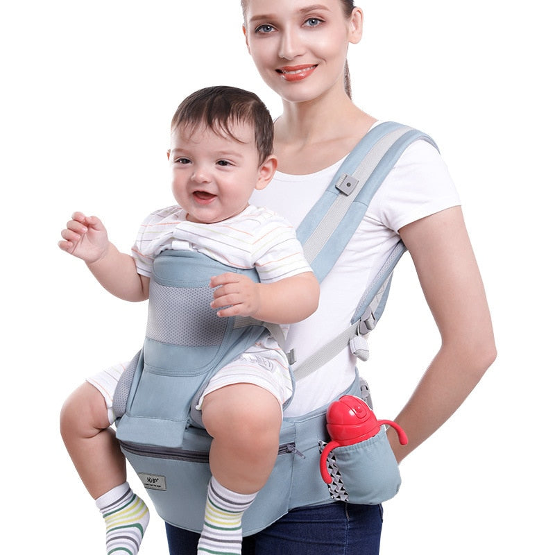 Ergonomische Babytrage mit Kängurutasche